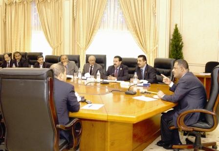 د. مجور لدى ترؤسه اجتماع اللجنة العليا لتسويق النفط الخام أمس